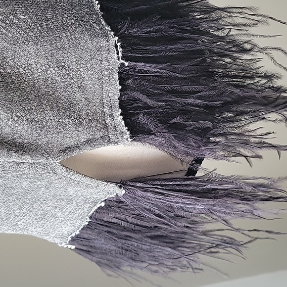 Le Superb Gray Sweatshirt Crewneck Feather Trim Long Sleeves‎ Women Sz Small - Picture 7 of 12